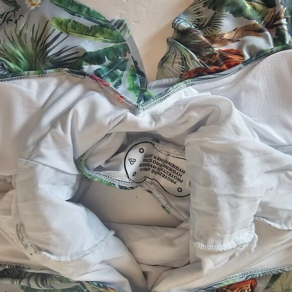 Safari Print Deep-V Ruffle Trim 1pc Swimsuit Side Ruching W/Belt SZ SM - Picture 6 of 6